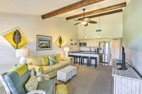 Coastal Condo with Pool Access Less Than 1 Mi to Beach!